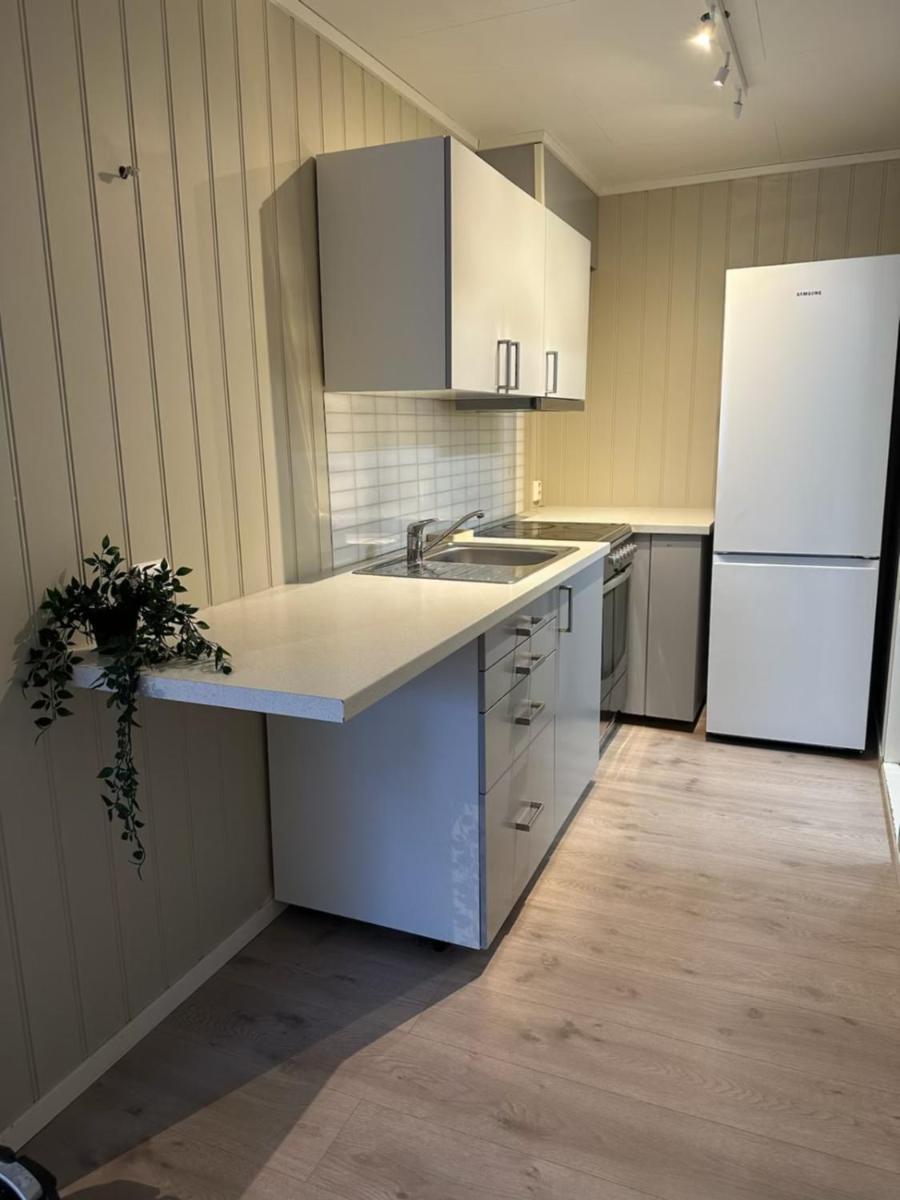 Lys Rent Og Trivelig Hybelleilighet Kristiansand Exteriör bild