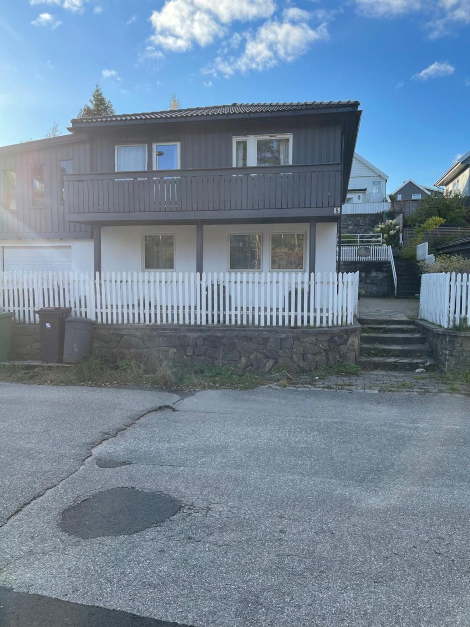 Lys Rent Og Trivelig Hybelleilighet Kristiansand Exteriör bild