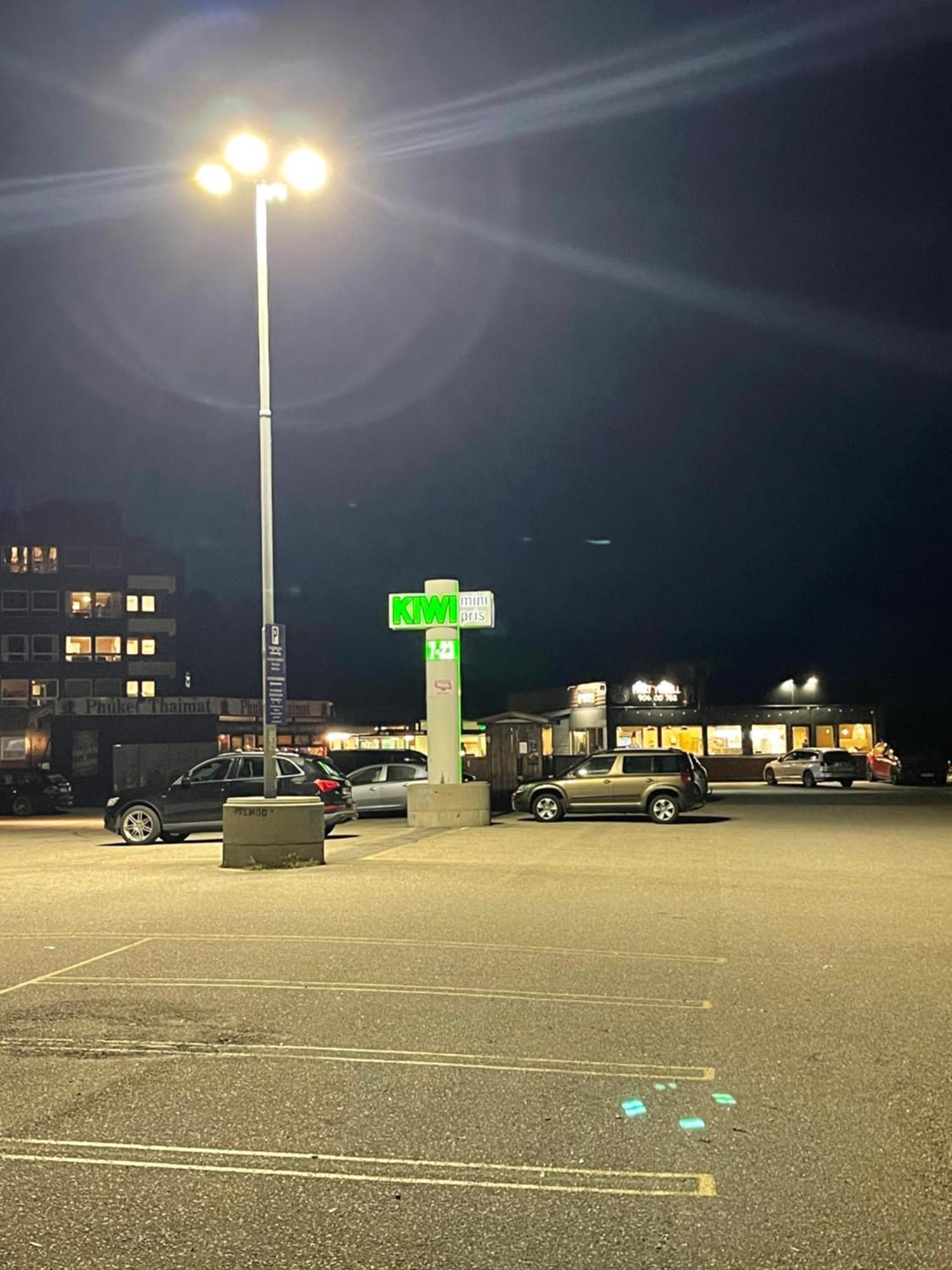 Lys Rent Og Trivelig Hybelleilighet Kristiansand Exteriör bild