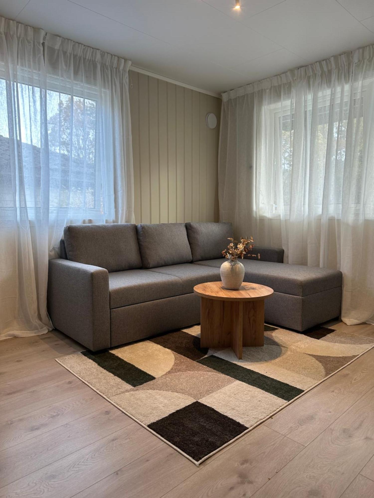 Lys Rent Og Trivelig Hybelleilighet Kristiansand Exteriör bild